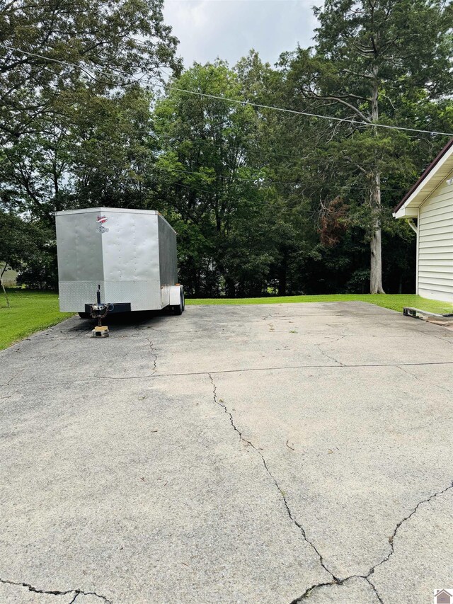 111 Cherry Grove Dr, Benton, KY 42025 - view of parking