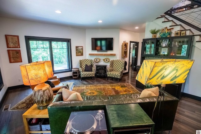 3431 Irvin Cobb Rd, Murray, KY 42071 - living area featuring wood finished floors and recessed lighting