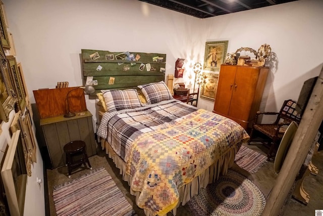 3431 Irvin Cobb Rd, Murray, KY 42071 - bedroom with carpet floors
