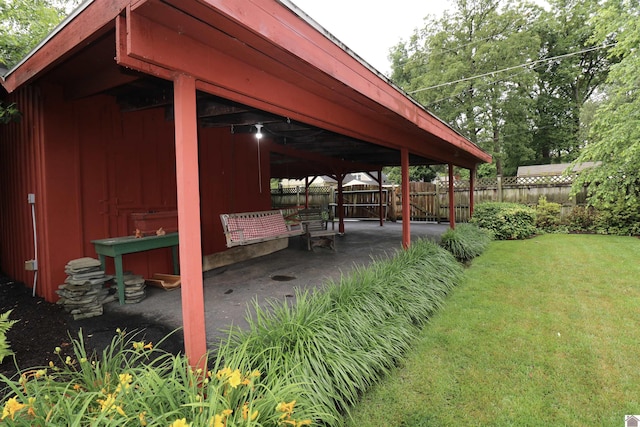 2567 Clay St, Paducah, KY 42001 - view of yard