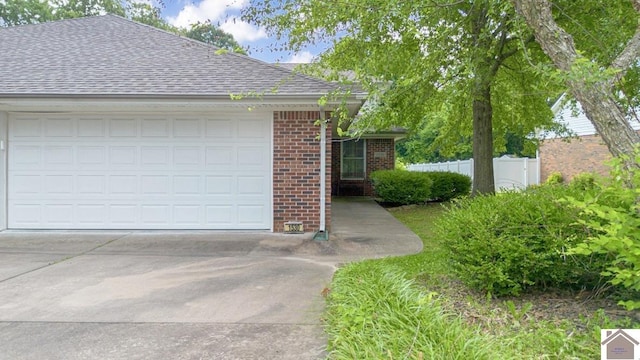 1530 Holt Rd, Paducah, KY 42001 - garage with driveway