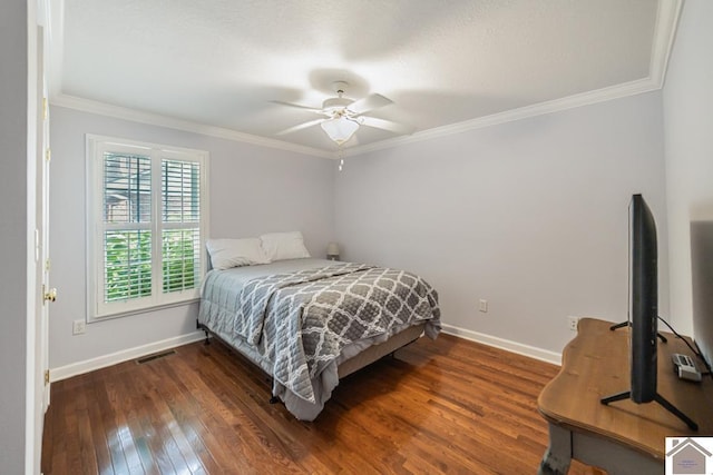 1530 Holt Rd, Paducah, KY 42001 - bedroom featuring hardwood / wood-style flooring, crown molding, and a ceiling fan