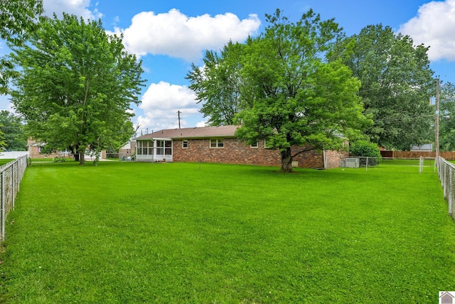 301 Tremont Dr, Hopkinsville, KY 42240 - view of fenced backyard