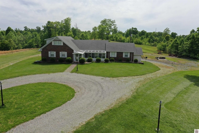 20715 Dawson Springs Rd, Dawson Springs, KY 42408 - ranch-style house featuring curved driveway and a front lawn