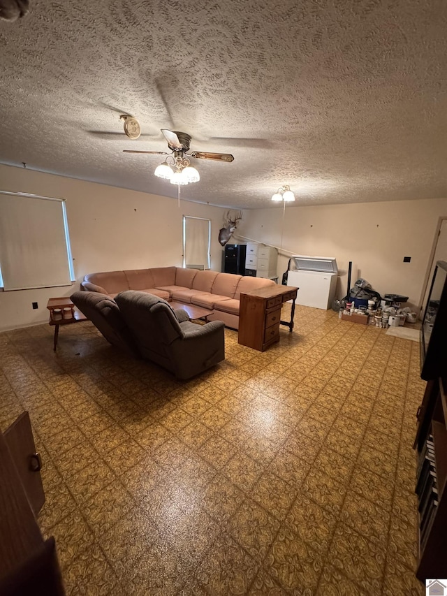 20715 Dawson Springs Rd, Dawson Springs, KY 42408 - living room featuring ceiling fan and a textured ceiling