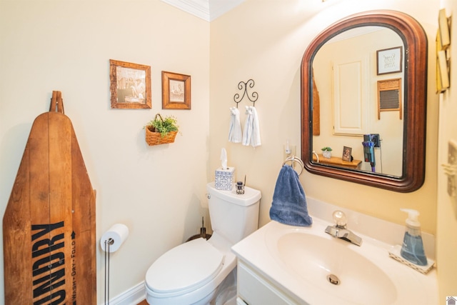 1201 Winslow Way, Paducah, KY 42001 - half bath with vanity and crown molding