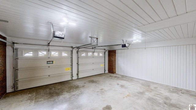 700 S 16th, Murray, KY 42071 - garage featuring a garage door opener