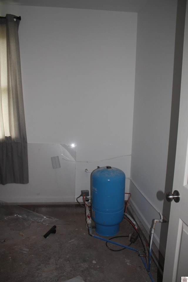779 State Route 564, Mayfield, KY 42066 - view of utility room