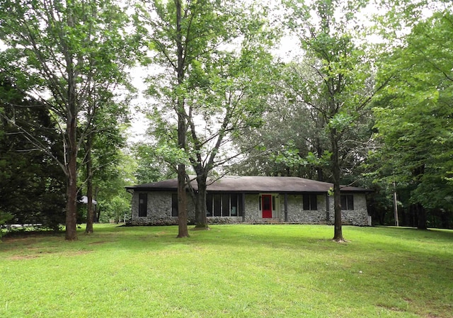 150 Sills Ln, Benton, KY 42025 - single story home with stone siding and a front lawn