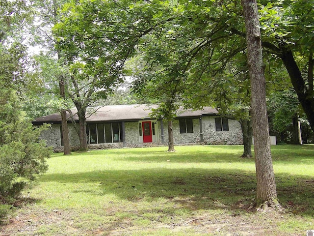 150 Sills Ln, Benton, KY 42025 - view of front facade featuring stone siding and a front lawn