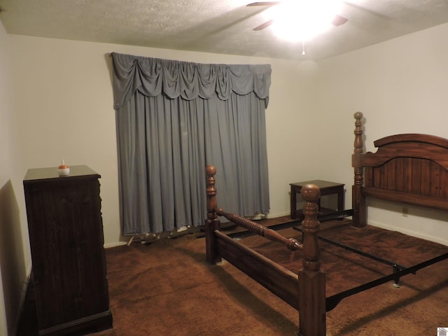 517 Milliken Rd, Paducah, KY 42003 - carpeted bedroom with baseboards