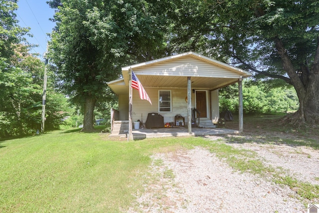 1715 State Route 80 W, Arlington, KY 42021 - view of front of home featuring dirt driveway and a front yard