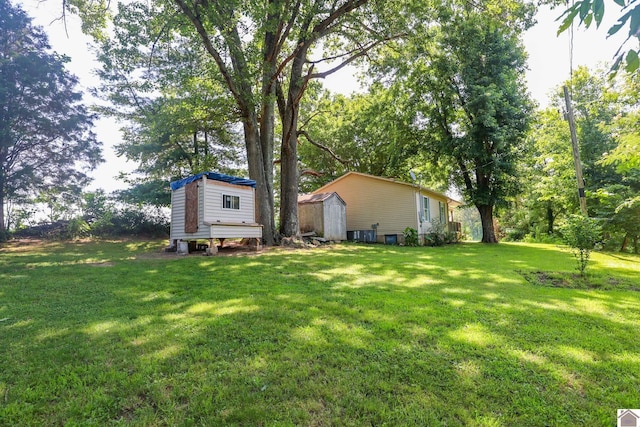 1715 State Route 80 W, Arlington, KY 42021 - view of grassy yard featuring a shed