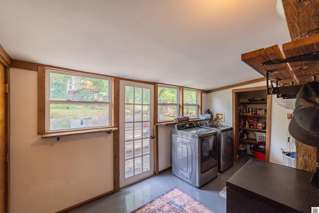 353 Creswell Rd, Princeton, KY 42445 - laundry room featuring washing machine and dryer