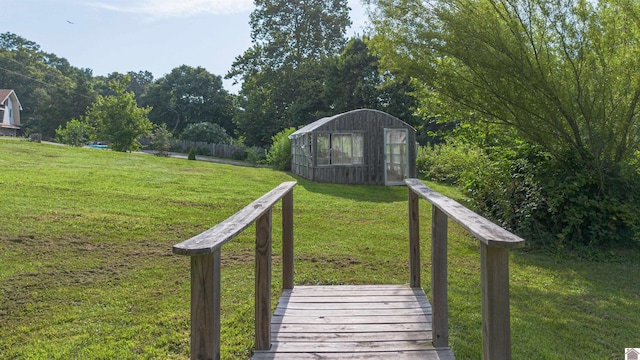 353 Creswell Rd, Princeton, KY 42445 - view of grassy yard with a shed