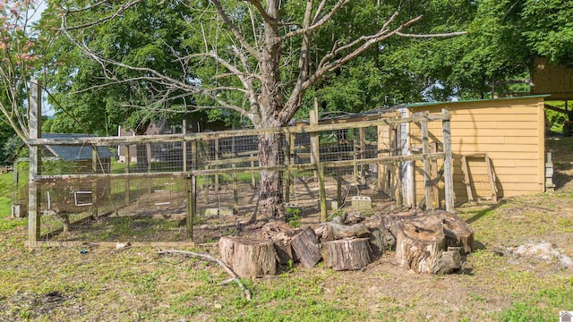 353 Creswell Rd, Princeton, KY 42445 - view of yard with exterior structure and an outbuilding