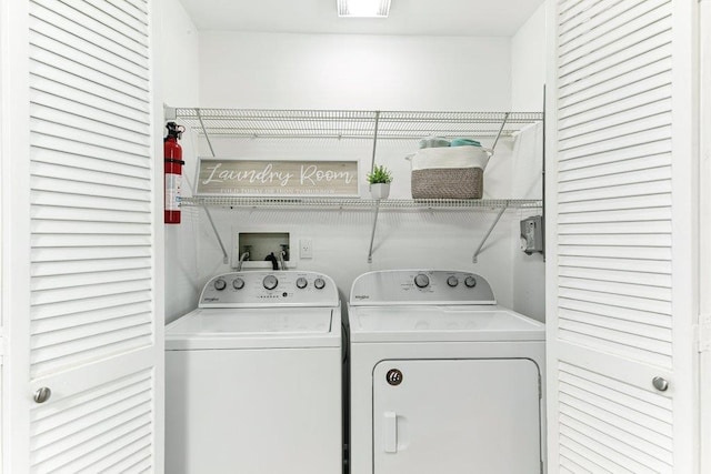 171 Deltona Blvd, Saint Augustine, FL 32086 - laundry area featuring washer and dryer