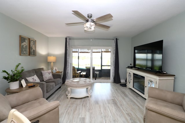 5 N Ocean Palm Villas Unit 5, Flagler Beach, FL 32136 - living room featuring light wood-style flooring and a ceiling fan