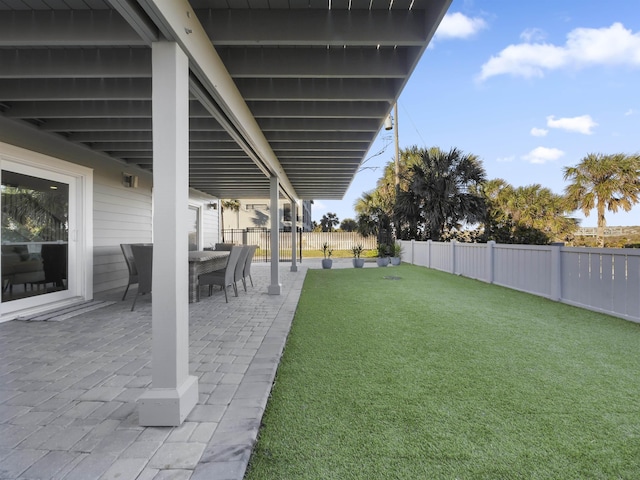 view of yard featuring a patio area