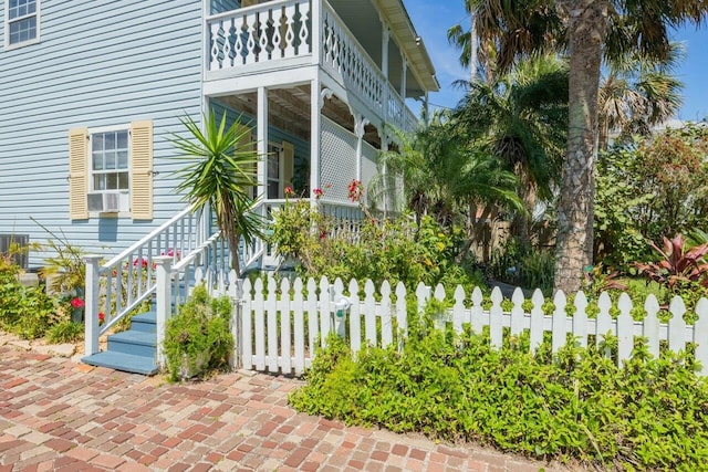 232 Riberia St, Saint Augustine, FL 32084 - view of side of property with cooling unit and fence