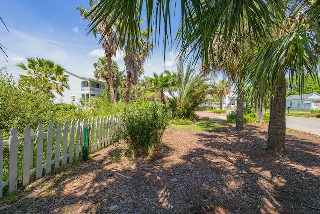 232 Riberia St, Saint Augustine, FL 32084 - view of yard featuring fence