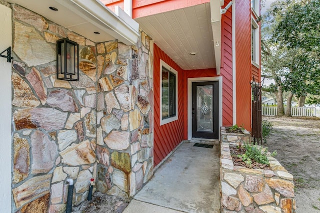 4 Santa Maria Ln, Saint Augustine, FL 32080 - property entrance with stone siding and fence