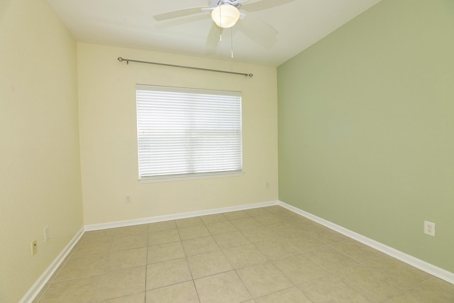 empty room featuring ceiling fan