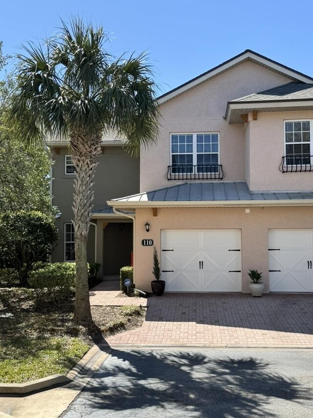 view of front of house with a garage