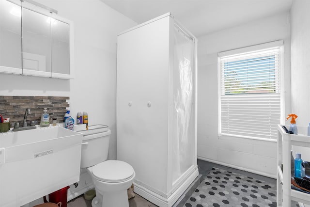 4 Contee Ct, Palm Coast, FL 32137 - full bathroom with toilet, a shower with shower curtain, and vanity
