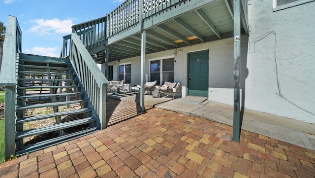 view of patio featuring an outdoor hangout area