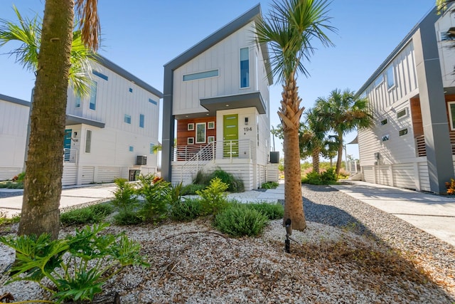 194 Riberia St, Saint Augustine, FL 32084 - contemporary home with board and batten siding