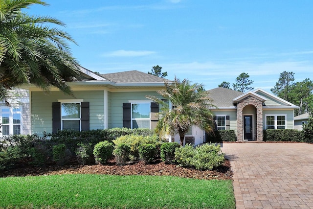 2790 Las Calinas Blvd, Saint Augustine, FL 32095 - view of front facade featuring a shingled roof
