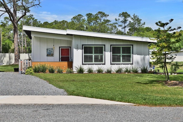 225 Yarbrough Cir, Saint Augustine, FL 32095 - photo 1