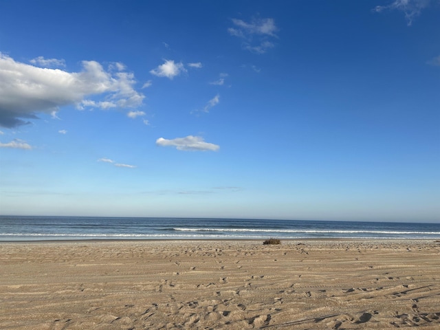 water view featuring a beach view