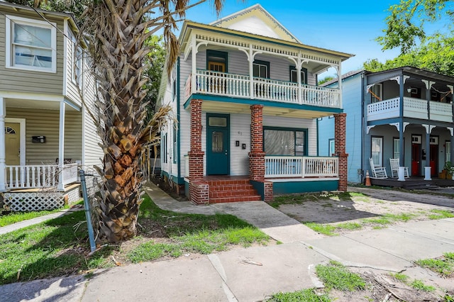 view of front of house with covered porch