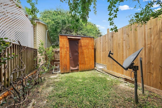 view of outbuilding