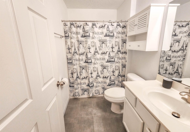 bathroom with vanity, a shower with shower curtain, a textured ceiling, and toilet