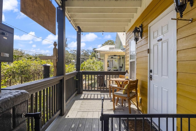 2 Mulvey St, Saint Augustine, FL 32084 - view of wooden deck