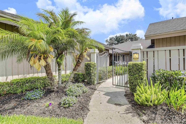 1 Sandpiper Cv, Ponte Vedra Beach, FL 32082 - surrounding community with a gate
