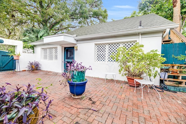 12 E Park Ave, Saint Augustine, FL 32084 - view of patio featuring a gate