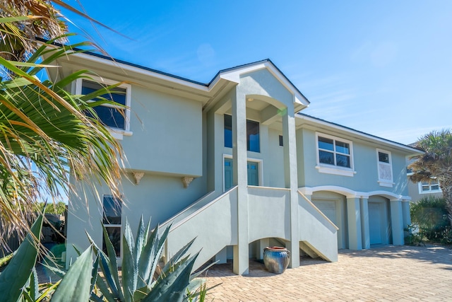 view of front of house with a garage