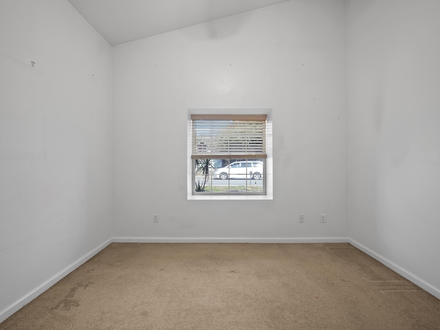 spare room with carpet flooring