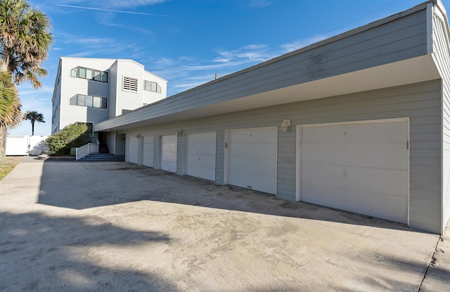 2900 Coastal Hwy, Saint Augustine, FL 32084 - view of garage