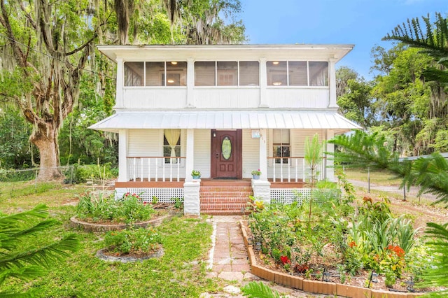 view of front of house featuring a porch