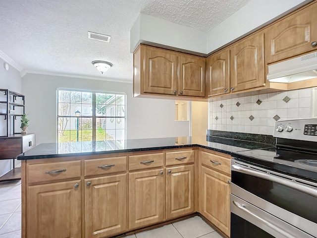 kitchen featuring light tile patterned floors, stainless steel range, ornamental molding, a textured ceiling, and kitchen peninsula