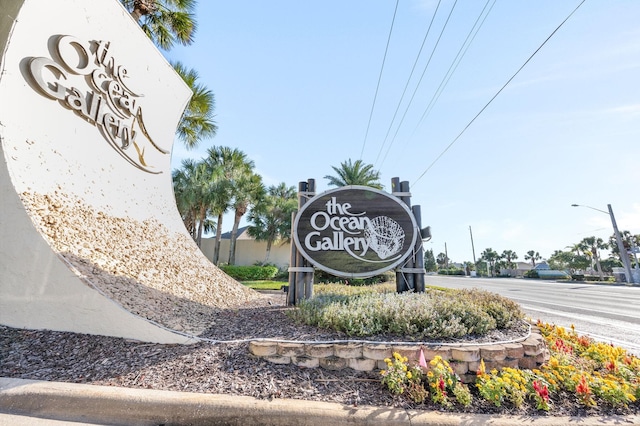 view of community / neighborhood sign