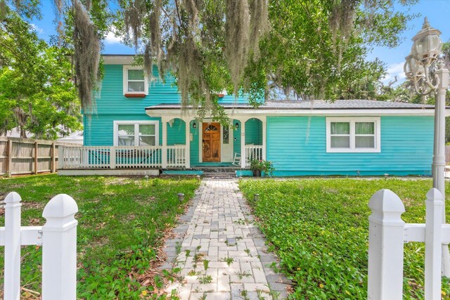 13 Douglas Ave, Saint Augustine, FL 32084 - view of front of house featuring a porch