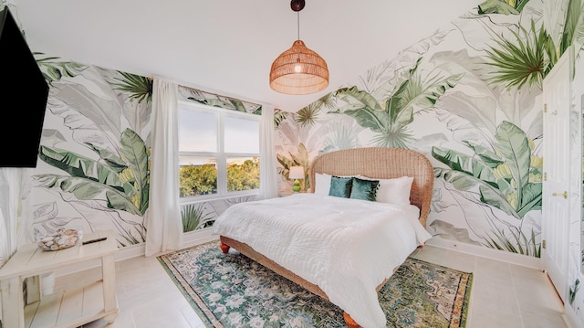 670 A1A Beach Blvd Unit D, Saint Augustine, FL 32080 - bedroom featuring wallpapered walls