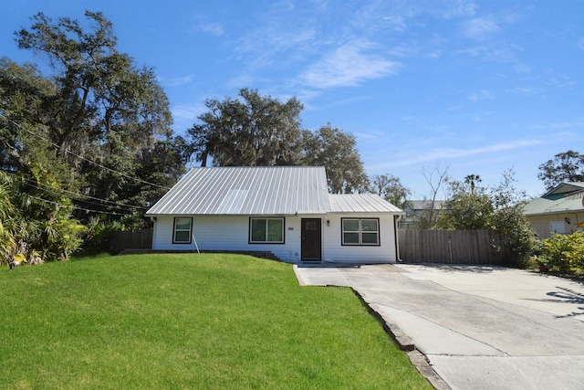 155 Drake Rd, Saint Augustine, FL 32086 - ranch-style house with metal roof