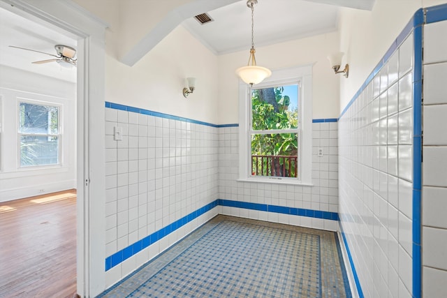 121 Washington St, Saint Augustine, FL 32084 - view of home's community featuring visible vents and ceiling fan